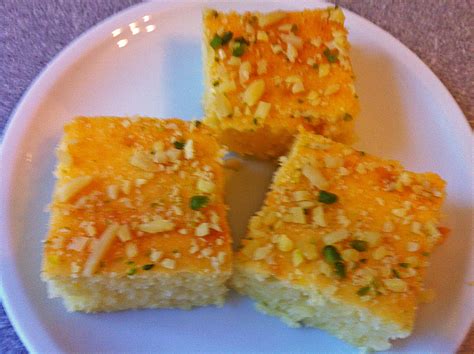 1 kastenform (30 cm), ausfetten und mit mehl bestäuben. Revani - türkischer Grießkuchen (Rezept mit Bild ...