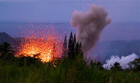 Hawaii Volcano Eruption Live Webcam Watch Imminent Explosion As Usgs