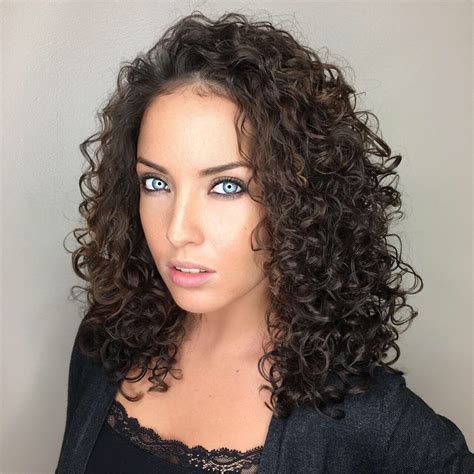 Best Curly Hairstyles For Women In Latesthairstylepedia Com