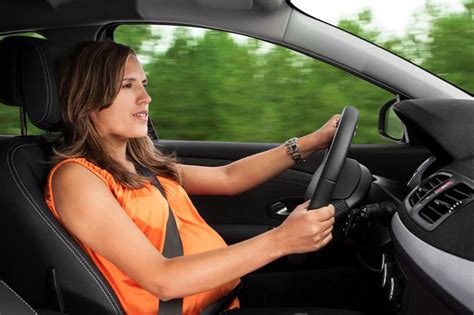 12 Tips For Safer Driving While Pregnant
