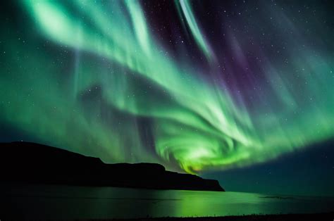 Icelands Northern Lights Fall Light Spectacle Iceland24