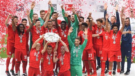 It shows all personal information about the players. FC Bayern: „Familie wird gepredigt, doch nicht gelebt" - WELT
