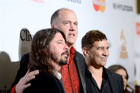 Watch Surviving Nirvana Members Perform Together In Eugene - Stereogum