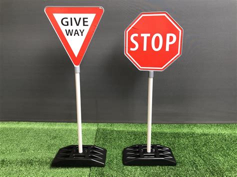 BT105 Traffic Signs | Big Toys for Little People