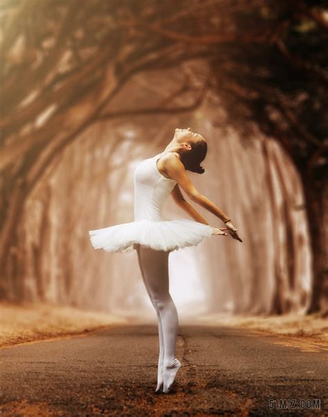 芭蕾舞团 芭蕾舞演员 女孩 跳舞 女人 年轻女子 肖像图片免费下载 觅知网
