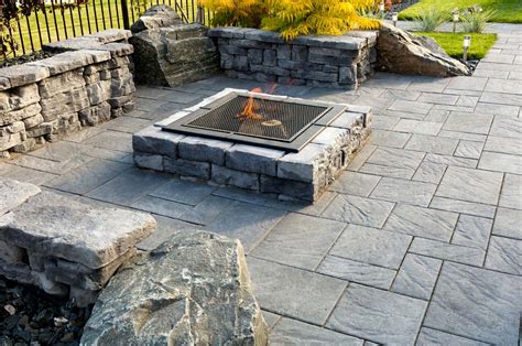 Rosetta Dimensional Fire Pit | The natural stone look of the