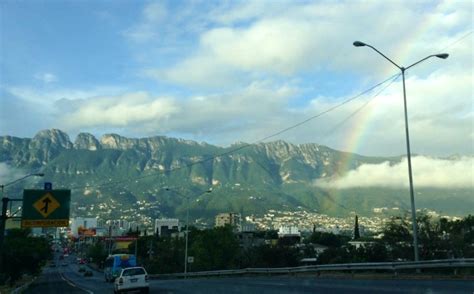 • clima frío en monterrey aquí los inviernos son moderados cuyas más bajas temperaturas fluctúan los vientos también influyen sobre el clima en monterrey. Clima en Monterrey hoy 5 noviembre: máxima de 27 grados