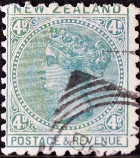 New Zealand 316 1882 1885 Queen Victoria Inscription New Zealand