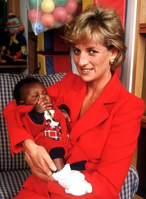 Eine übersicht über ihre biografie. So sähe Prinzessin Diana heute aus, im Alter von 56 Jahren
