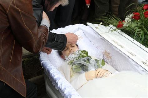 Pin On Andreea Oana Brazovans Open Casket Funeral