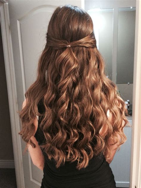 79 Stylish And Chic Prom Hair Half Up Half Down Curly For Long Hair
