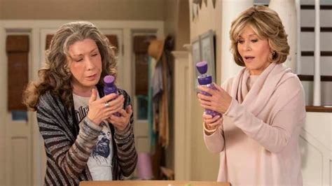 Grace And Frankie Push Sex Toys For Seniors In Season 3