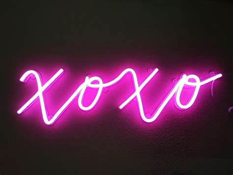 Pin By Amy Watashe On Wallpapers Neon Signs Pink Neon Sign Neon Art