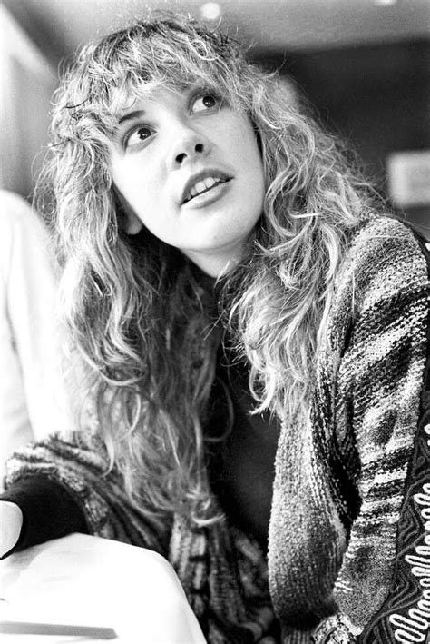 From an early age, she showed a love and aptitude for music, singing country and western duets with her grandfather when she was 4 years old. Pin by auty (: on Band musicali | Stevie nicks 70s, Stevie ...