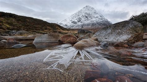 Icy Highlands Shot Wins Landscape Photographer Of The Year Award Bt