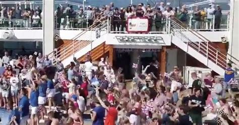 Clown In Huge Cruise Ship Buffet Brawl As Horrified