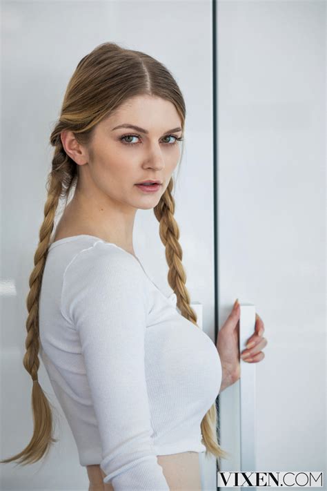 Wallpaper Nadya Nabakova Model Women Vixen Com Looking At Viewer Face 2000x3000