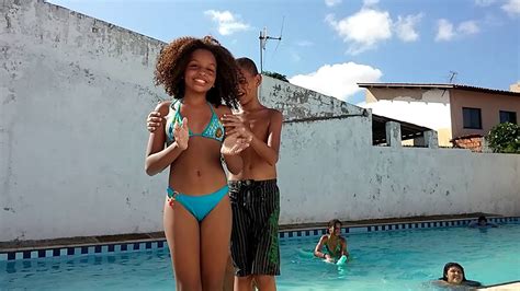 Desafio da piscina:fale qualquer coisa!😍 ft.canal da la. Desafio na piscina - familia Pinheiro - YouTube
