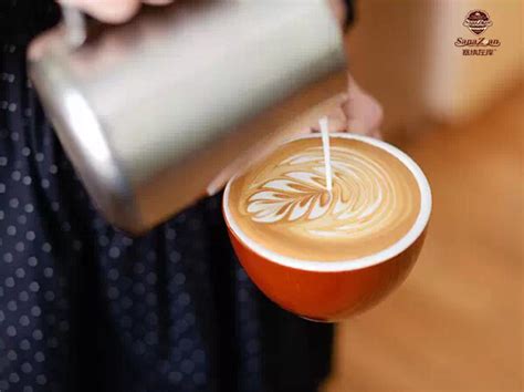 咖啡拉花做法之筛网图形法 咖啡拉花技巧 塞纳左岸咖啡官网