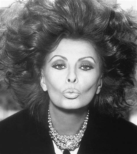 El Nuevo Anuncio De Sofia Loren Sofia Loren Sophia Loren Fotos De Sofía