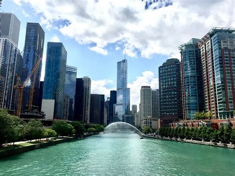 Here Is How You Can Explore The Diverse Joys Of Living In Chicago