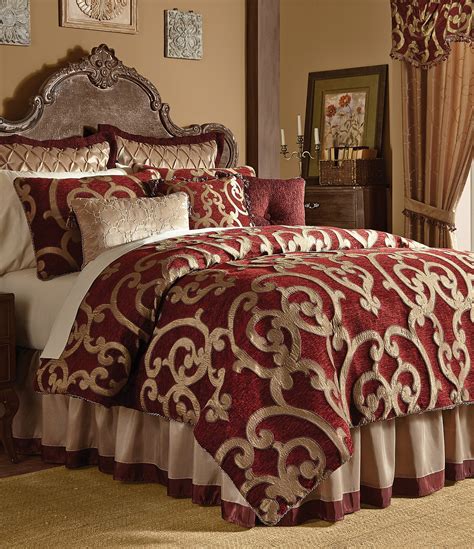 Add a cozy and calm ambiance to your master bedroom with this comforter set. Veratex Corsica Comforter Set | Dillards
