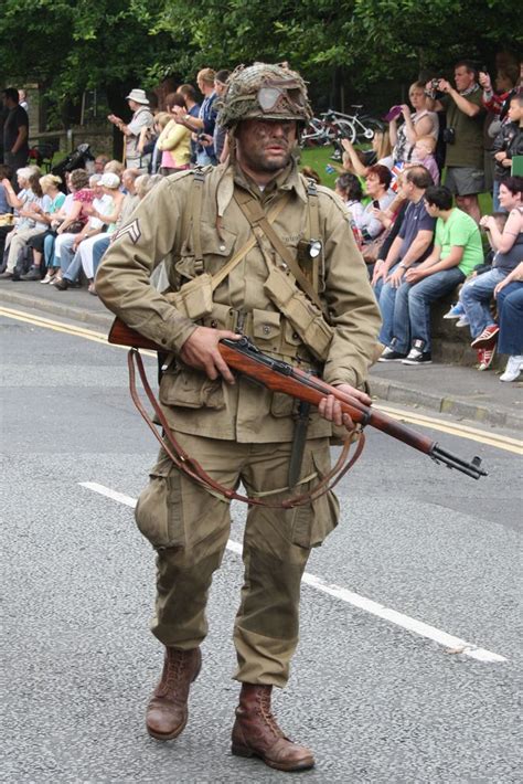 Saddleworth 12 8 12 Parade Us Army Paratrooper Of The 82nd Airborne Division At The Time Of D