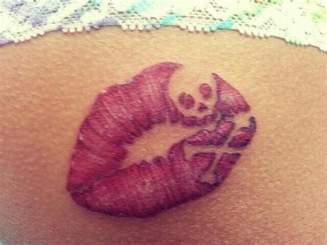 Kiss Lips Tattoo Stencil