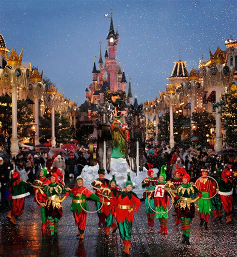 Disneyland Paris Celebrates The Holiday Season Disney