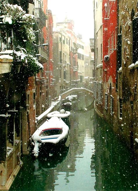 Travels And Books Venice In Winter The Snow Is Coming Its Time To