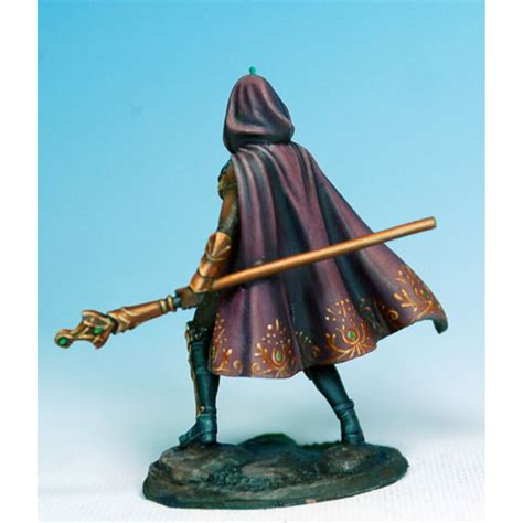 Dark Sword Miniatures Visions In Fantasy Female Mage W Staff Ii