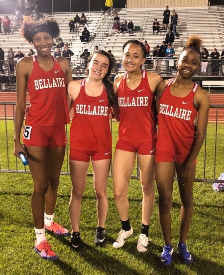 Bellaire High Schools Girls 4x4 Relay Team The Buzz Magazines