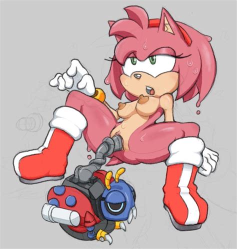 Rule 34 Amy Rose Moto Bug Naked Nude Perky Nipples Robot Sonic Series Sonic The Hedgehog