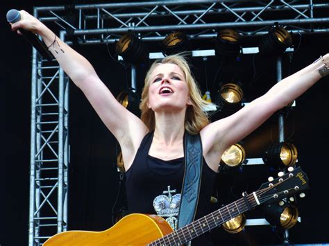 View credits, reviews, tracks and shop for the 2020 cd release of changes on discogs. About Ilse DeLange | Biography | Singer | Netherlands ...
