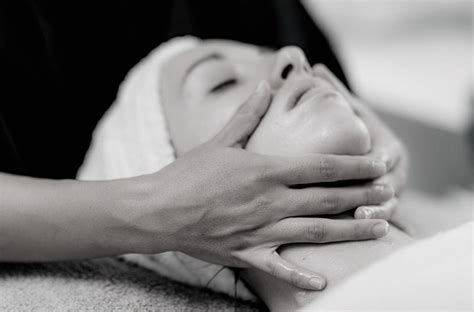Néroli Hudpleie Oslo Kobido Facial Massage Natural Face Lift