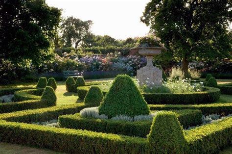 Formal English Gardens Parterre Garden Boxwood Topiaries Echo The