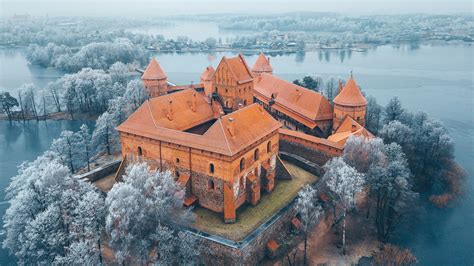 Trakai Island Castle On Lake Galvė Lithuania Hd