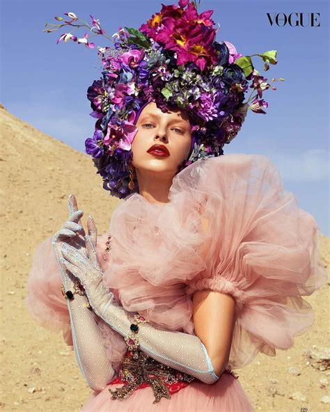 Fashion Editorials Vogue Magazine Dolce And Gabbana Vogue Vogue