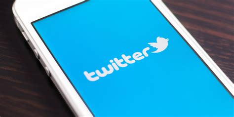 Twitter Modifica La Timeline Evidenziando I Tweet Più Popolari