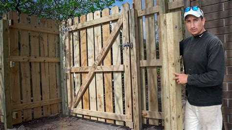 How To Build A Fence Gate Perfect Mount Trick Youtube