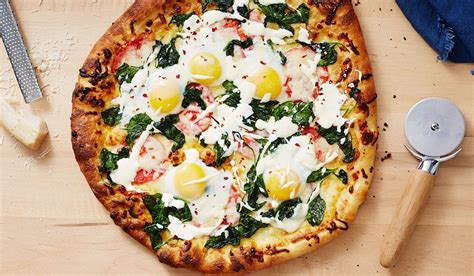 I like it for lunch, but i. Eggs Florentine Breakfast Pizza | Recipe (With images ...