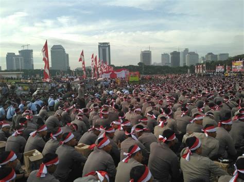 Apel Nasional Nusantara Bersatu Di Lapangan Monas Jakarta Vibizmedia Com
