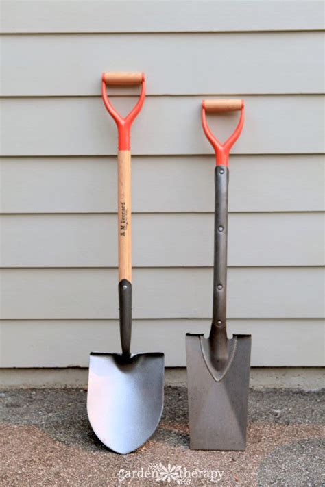 The Home Gardeners Guide To Shovels And Spades Moving Tools Pop Up