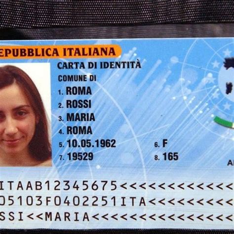 Il progetto carta di identità elettronica verrà attivato in tutti i comuni d'italia entro il 2018. A Bergamo la carta d'identità elettronica Come chiederla ...