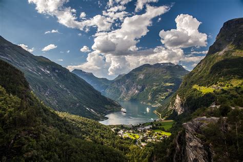 Beautiful Sky Over The City In The Geiranger Fjord Norway Wallpapers