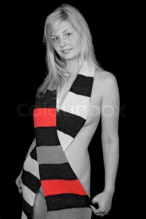 Nøgen Kvinde Med Tørklæde Stock Foto Colourbox