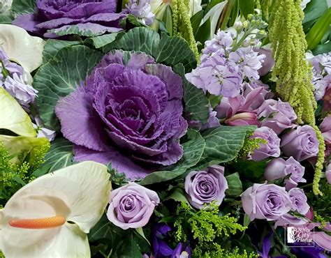Send a beautiful sympathy gift customized for sympathy and memorial. Types Of Flowers To Send For Condolence - 24HRS CITY FLORIST