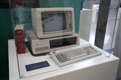 Ibm Pc 5150 образца 1981 года ВСЕ ПИРЕНЕИ
