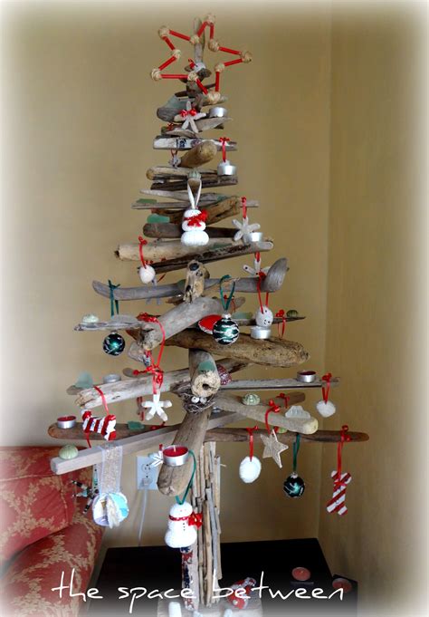 It can be made from any kind of material. 25 Homemade Christmas Decoration Ideas