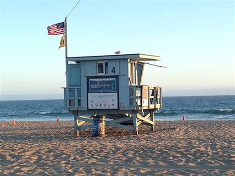 Los angeles county's largest beach is zuma beach with open hours of operation from 7:00 am to 10:00 pm. Lifeguards Unable to Resuscitate Man at Zuma Beach ...